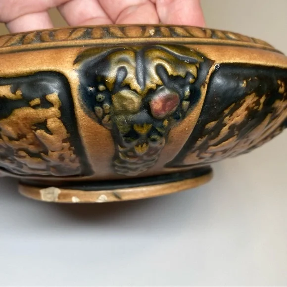 1920s Roseville Pottery Florentine low bowl - Picture 10 of 16